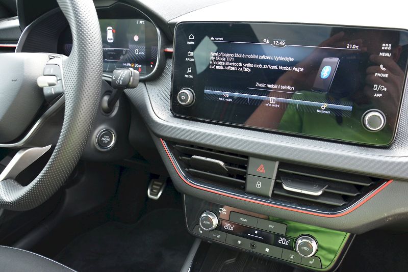 Škoda Kamiq (2024) 1.5 TSI 110 KW Monte Carlo - fotka 22 z 25