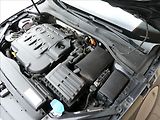 Volkswagen Golf 1,6 TDi 77kW serviska, xenony - náhled 36