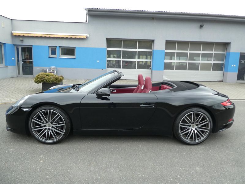 Porsche 911 CARRERA CABRIOLET  - fotka 8 z 23