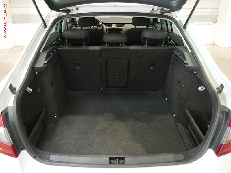 Škoda Octavia (2017) 2.0 TDi, ČR, Navi, LED, AC - fotka 7 z 21