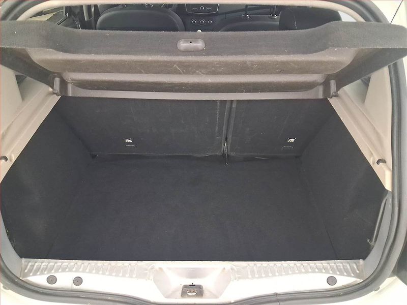 Dacia Sandero (2017) 1.0 SCe, ČR,1.maj - fotka 14 z 16