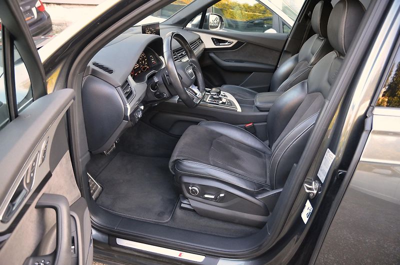 Audi Q7 (2016) 3.0TDi Q S-Line 1.MAJ./ VÝBAVA - fotka 21 z 51