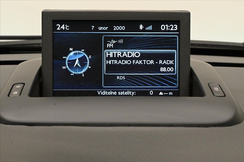 Peugeot 3008 1,6 HDI 84 kW ALLURE Záruka až - fotka 19 z 30