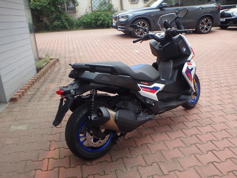 BMW C 400 X (2024) Sport, LED - fotka 3 z 9