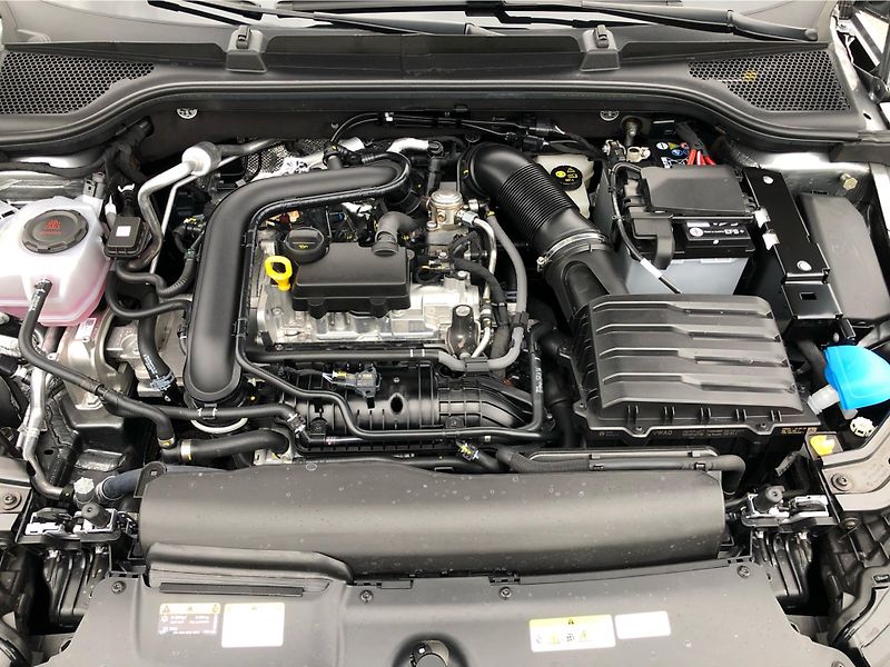 Škoda Scala 1.0 TSi SELECTION - fotka 30 z 30