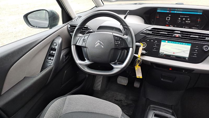 Citroën Grand C4 SpaceTourer 1.5 BlueHDi 130 S&S 7 míst - fotka 15 z 24