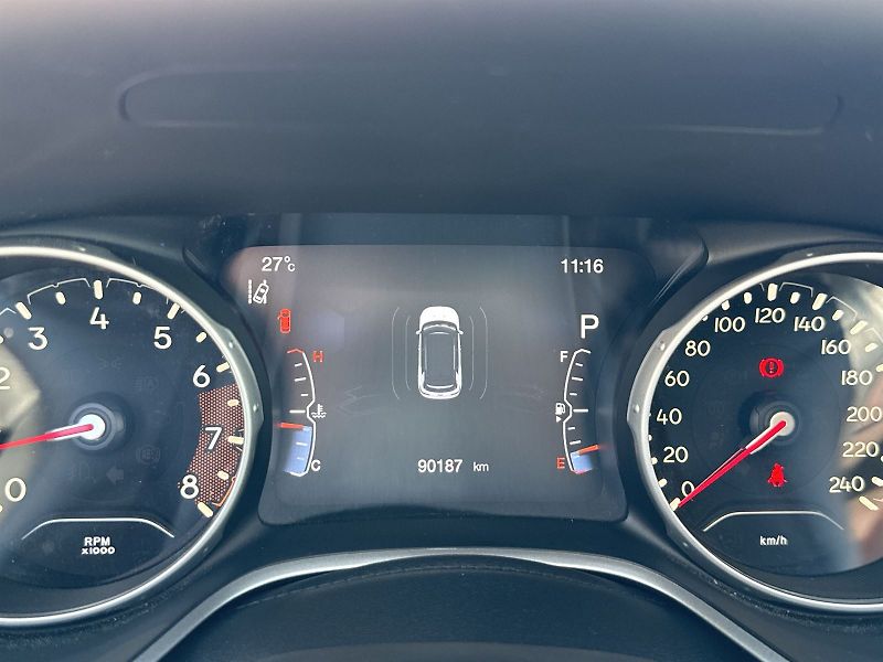 Jeep Compass (2018) 1.4 MultiAir 4x4 Automat - fotka 6 z 31
