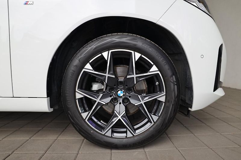 BMW X3 20d xDrive - fotka 7 z 24