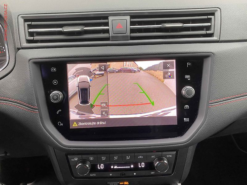 Seat Arona (2020) 1.0 TSi, FR, LED, navi - fotka 17 z 18