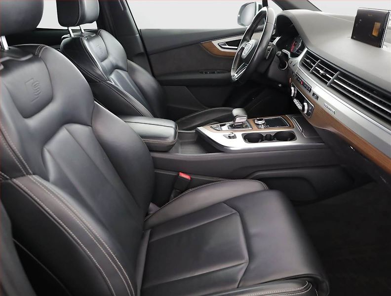 Audi Q7 (2016) S-Line 3.0 TDI - fotka 7 z 19