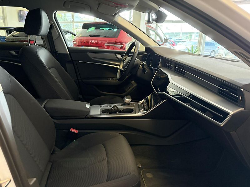 Audi A6 2.0TDi 120kW - fotka 16 z 23