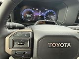 Toyota Land Cruiser 2.8 D-4D 6AT Executive MHEV AW - náhled 18