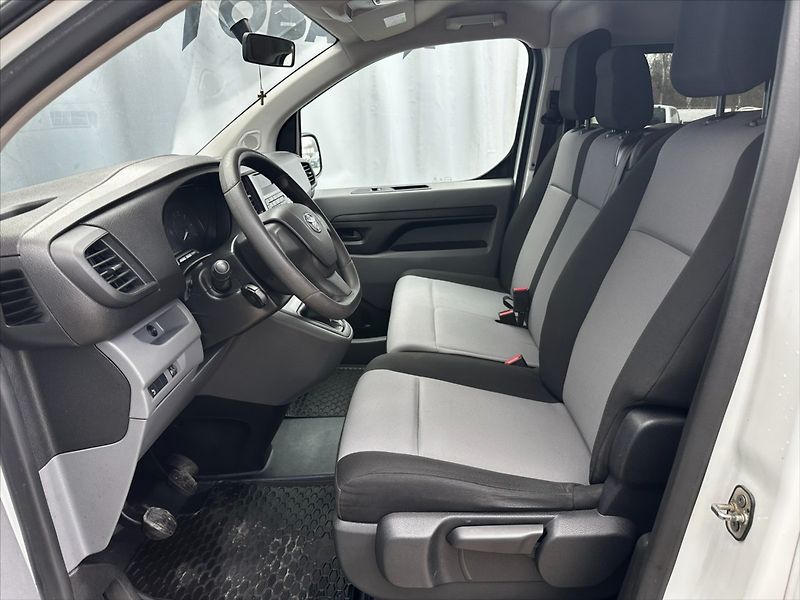 Toyota ProAce 2,0 2.0D-4D 110kW 9 MÍSTNÉ-CZ! - fotka 9 z 33