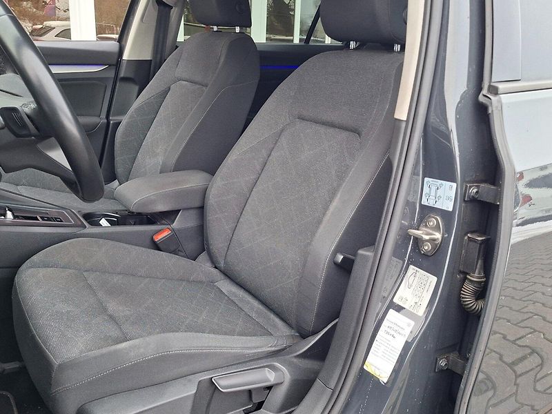 Volkswagen Golf (2021) 2.0TDI 85kW DSG -TAŽ.ZAŘ.-DPH - fotka 20 z 39