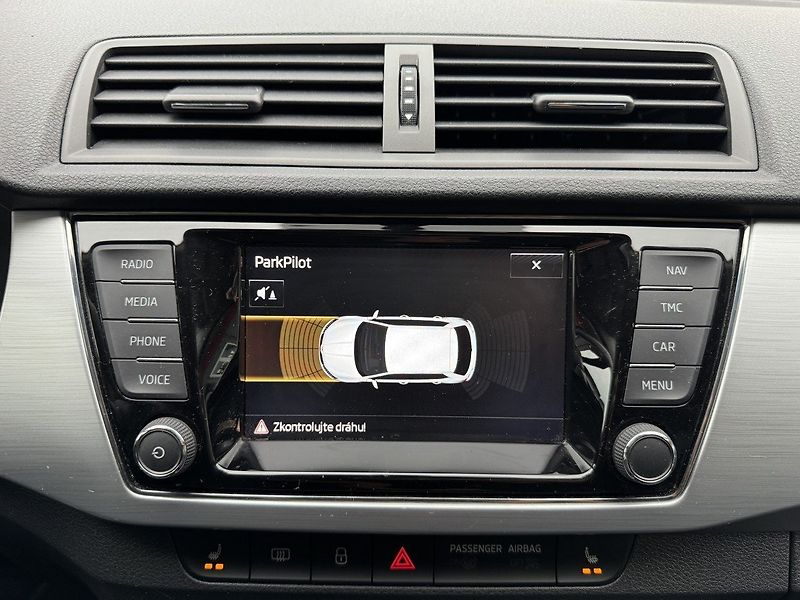 Škoda Fabia (2017) 1.2TSi Style Navi Digi Klima - fotka 14 z 49