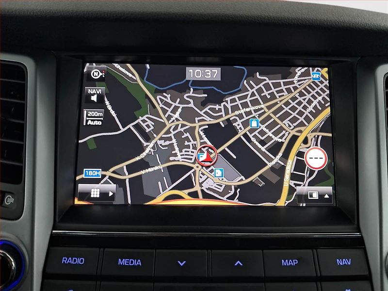 Hyundai Tucson (2015) 2.0 CRDi, 4X4, Automat, Kůže - fotka 13 z 31
