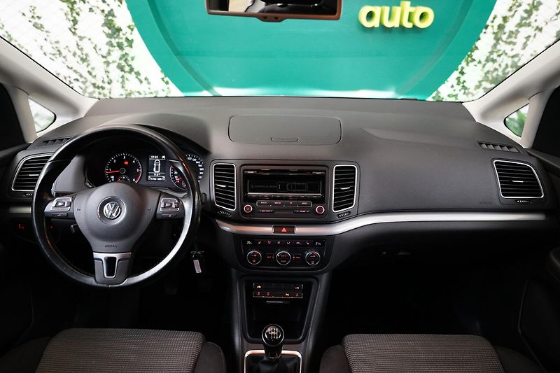 Volkswagen Sharan - fotka 5 z 28