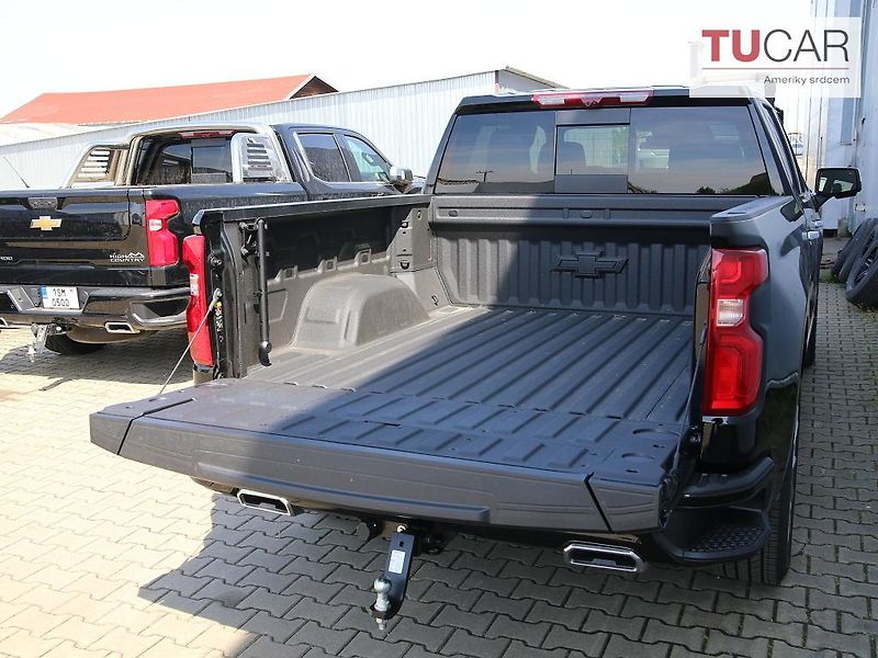 Chevrolet Silverado (2025) High Country 6.2 V8  - fotka 7 z 47