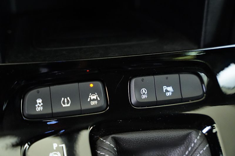 Opel Grandland X - fotka 22 z 27