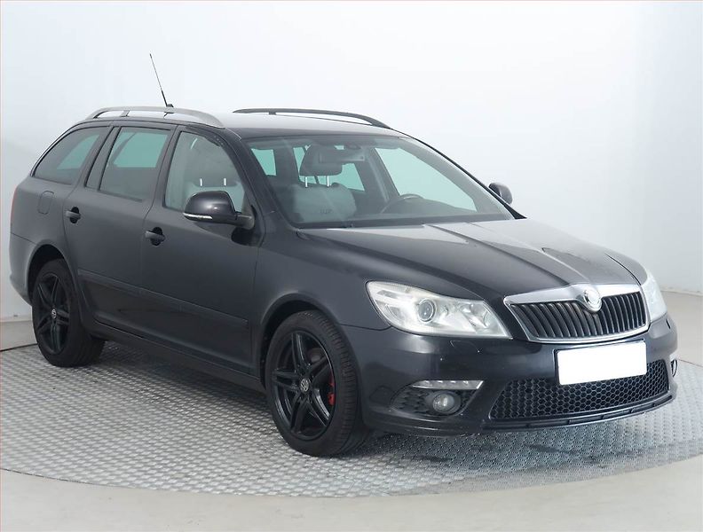 Škoda Octavia (2010) RS 2.0 TDI, Automat, Xenony - fotografie inzerátu