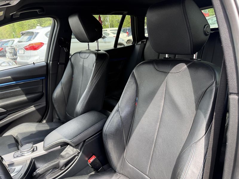 BMW Řada 3 335 D x-drive M-packet - fotka 16 z 23