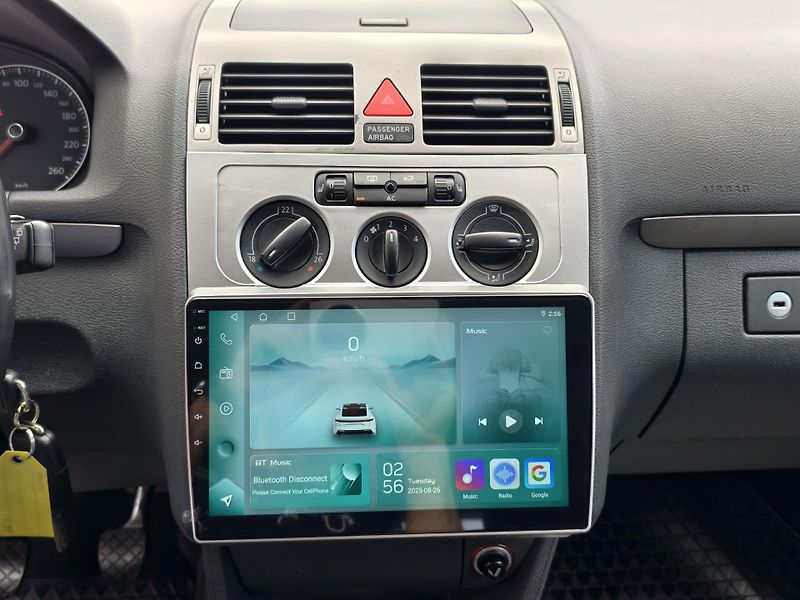 Volkswagen Touran 1.9 TDi 77kW TEMPOMAT, VÝHŘEVY - fotka 13 z 20