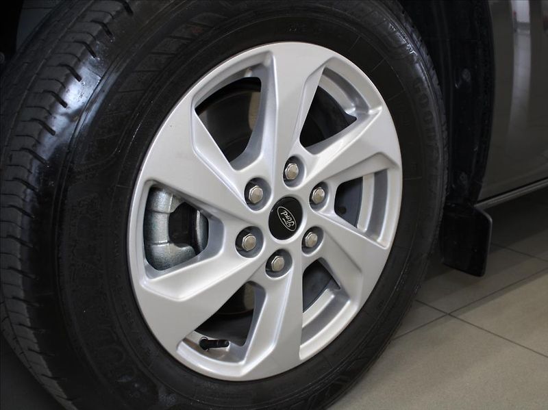 Ford Tourneo Custom 2,0 EB 110kW Limited 8-míst ČR - fotka 18 z 20