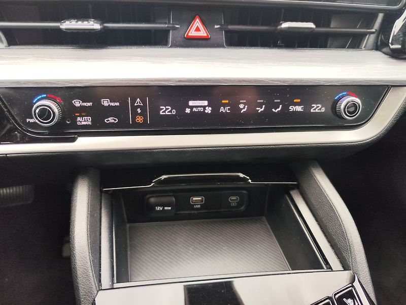 Kia Sportage 1.6 T-GDi/118kW Exclusive DCT - fotka 21 z 32