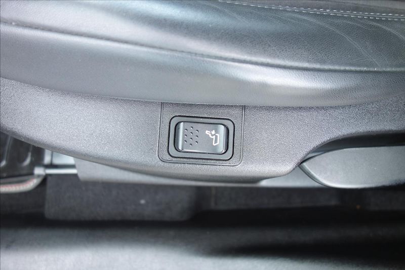 Fiat Tipo 1,4 T-JET 88KW, ČR, SERVIS.KN. - fotka 12 z 38
