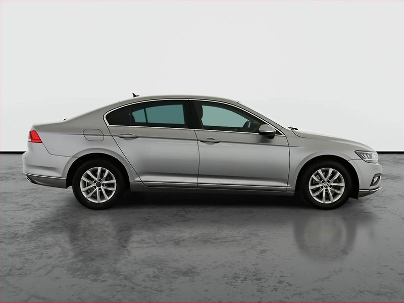 Volkswagen Passat (2019) Comfortline 1.5 TSI, Automat - fotka 6 z 17