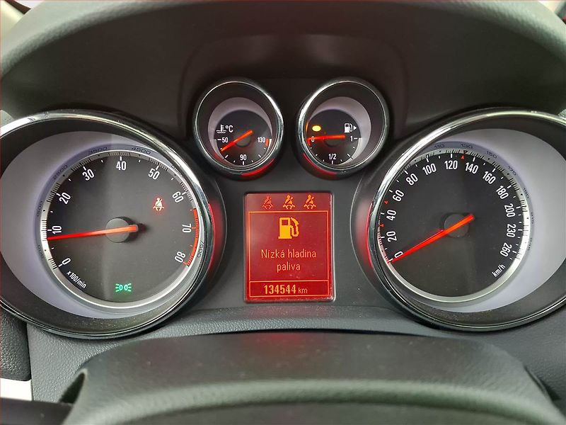 Opel Mokka (2015) 1.4 Turbo, Automat, Navi - fotka 11 z 20