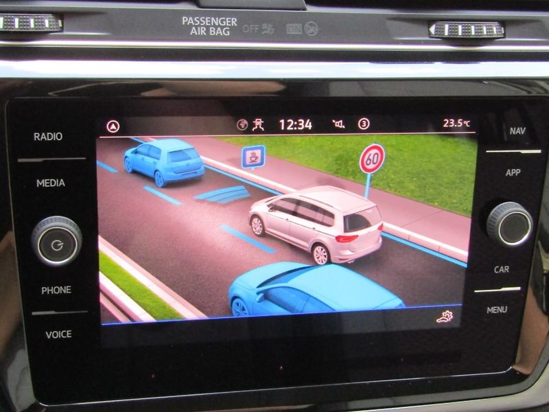 Volkswagen Touran (2024) Comfortline 1,5 TSI 110KW 7MÍS - fotka 28 z 30