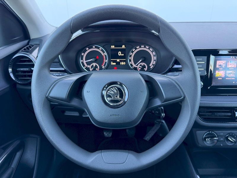 Škoda Fabia (2022) 1.0 MPI 59kW Active - fotka 7 z 35