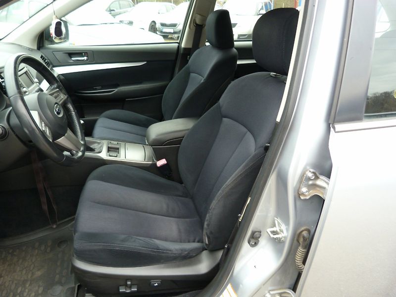 Subaru Outback 2,0D  110kW BRD - fotka 10 z 18