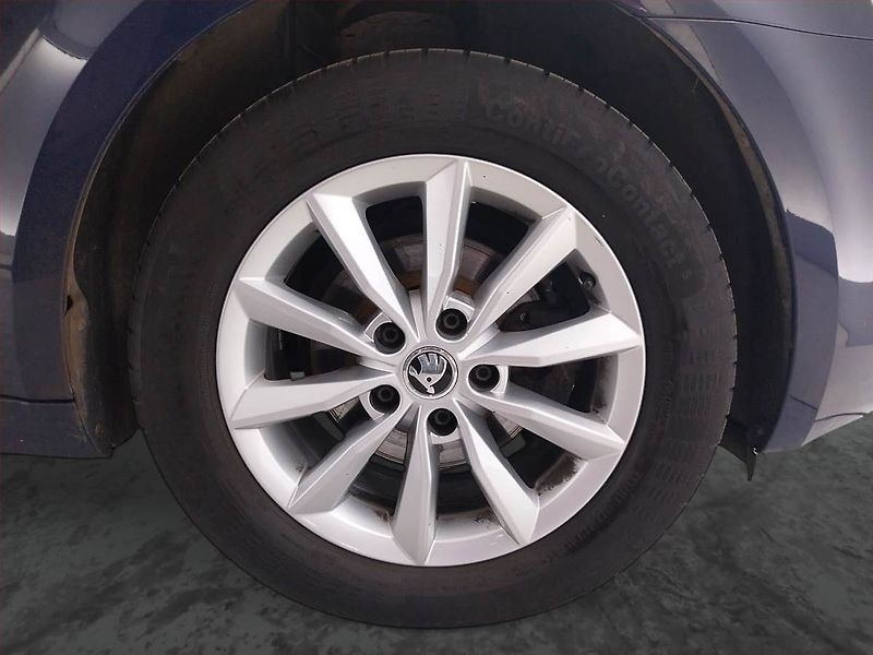 Škoda Octavia (2016) Ambition 1.6 TDI, Tempomat - fotka 15 z 15
