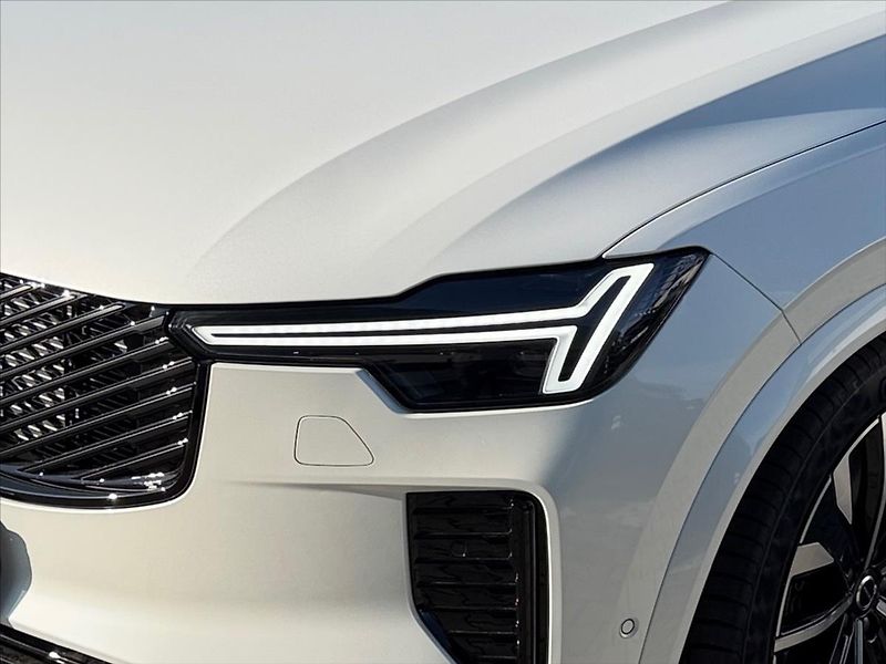 Volvo XC90 (2026) 2,0 XC90T8 Ultra Dark   5672 - fotka 5 z 13