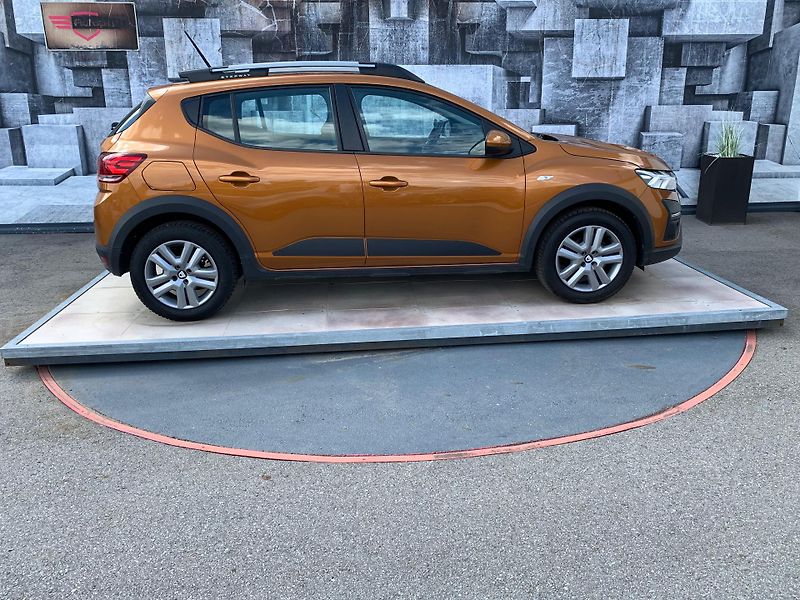 Dacia Sandero (2022) STEPWAY,1.0TCe, LPG, 67KW, DPH - fotka 5 z 21
