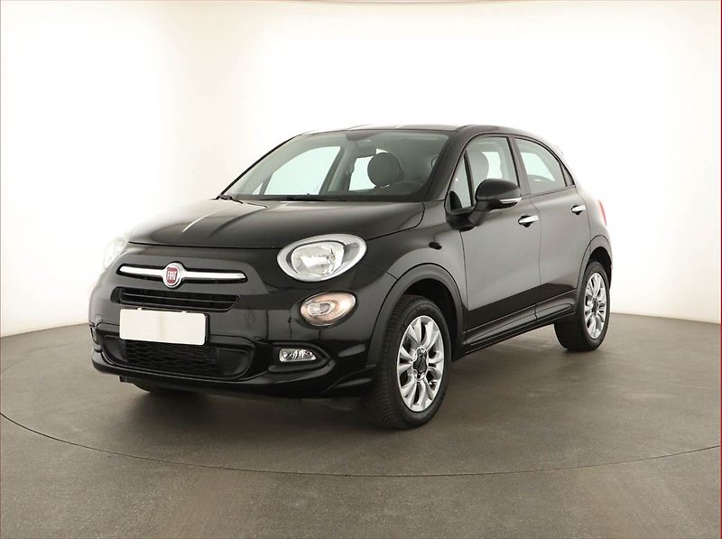Fiat 500X (2018) 1.6 E.torQ, Navi, Tempomat - fotka 2 z 13
