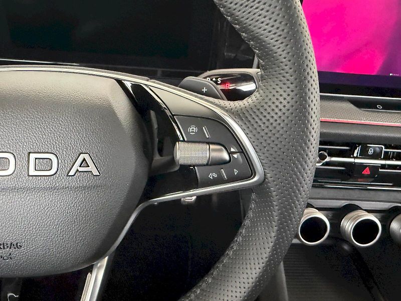 Škoda Kodiaq (2025) Sportline 2.0 TDI / 142 kW 4x4 - fotka 12 z 31