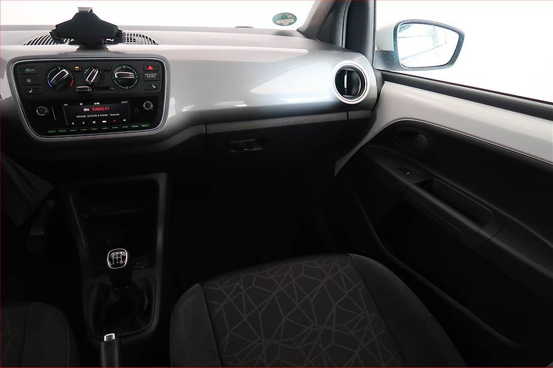 Škoda Citigo (2019) 1.0 MPI, Park. senzory - fotka 8 z 17