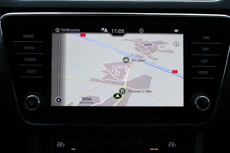 Škoda Superb (2022) 2.0 TDI 110kW LED Matrix manuá - fotka 8 z 33