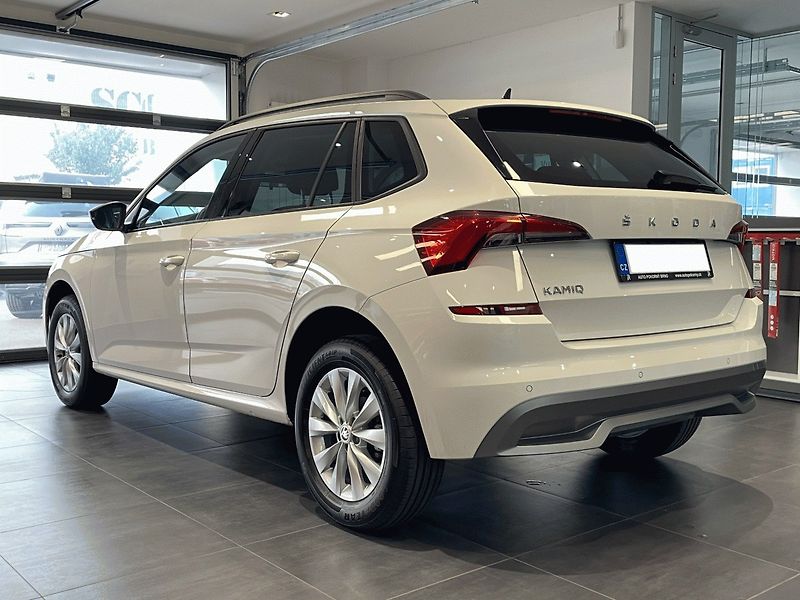 Škoda Kamiq (2021) Ambition 2021 1,0TSI 110k - fotka 3 z 25
