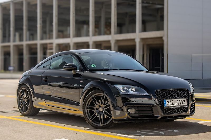 Audi TT S-line - fotka 3 z 39