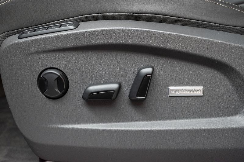 Volkswagen Multivan 1.4 TSI LONG*TAŽNÉ*ZÁRUKA*ČR 1 - fotka 22 z 50