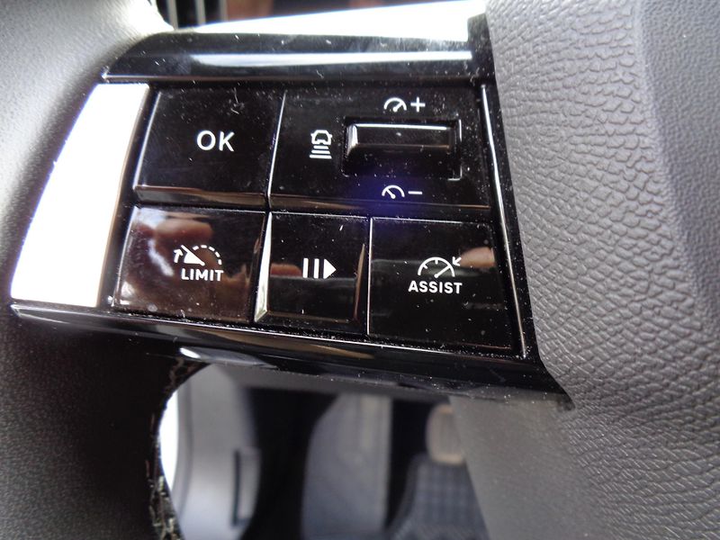Opel Astra 1,2T SportsTourer,sada Komfort - fotka 14 z 24