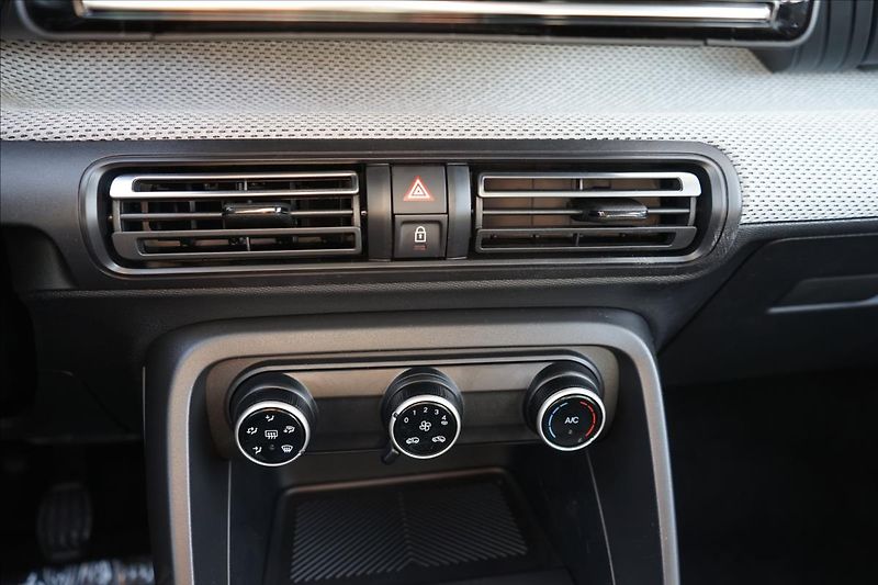 Citroën C3 (2026) 1,2 Turbo 100k Manual PLUS - fotka 16 z 17