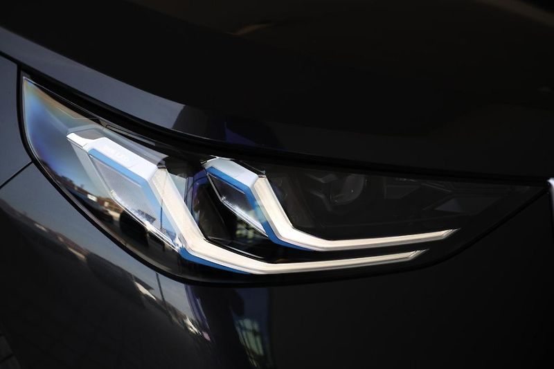 BMW X3 30e xDrive - fotka 17 z 18