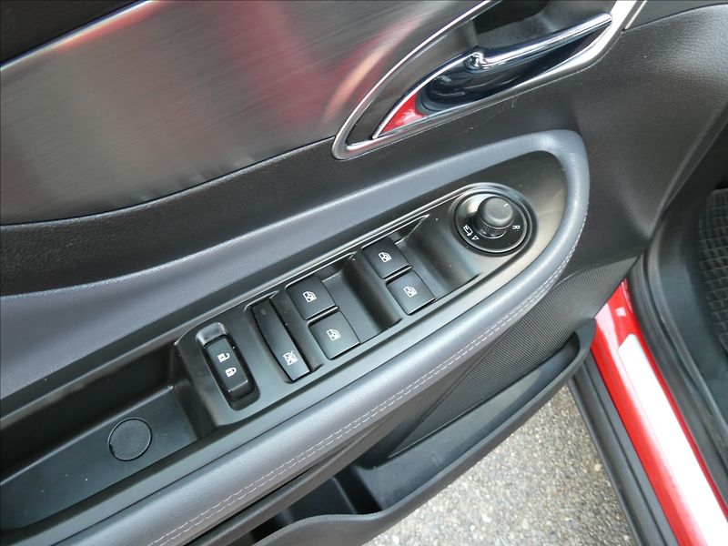 Opel Mokka 1,4 T 103kW Innovation,2x kola - fotka 33 z 48