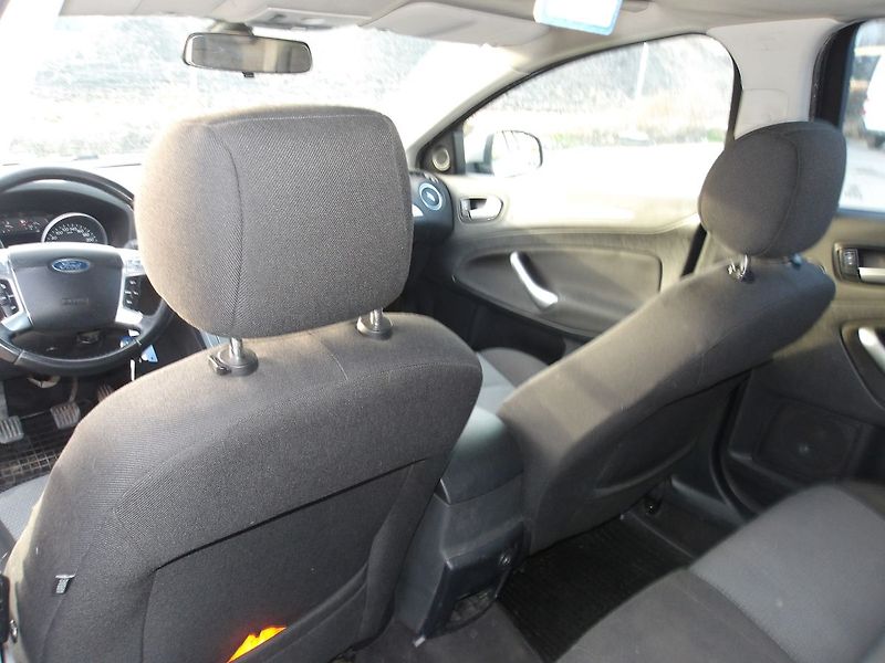 Ford Mondeo 2,0TDCi 103kW STK 05/2028 !!! - fotka 17 z 28