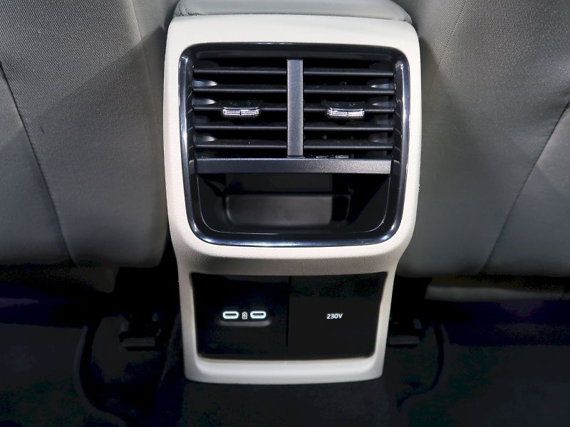 Škoda Octavia (2023) STYLE PLUS 2.0TDI 110KW - fotka 33 z 36